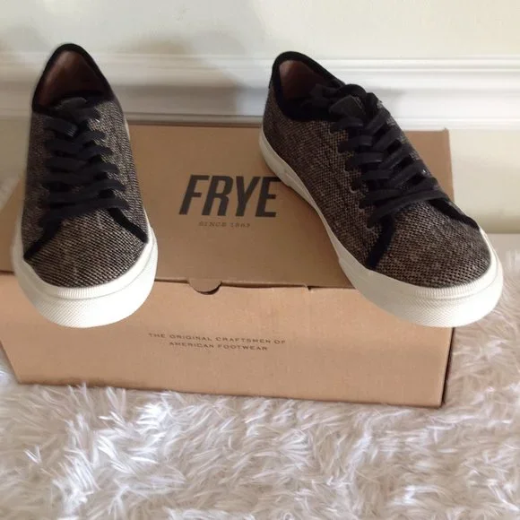 Fry Gia Canvas Low Lace Sneakers - Picture 8 of 12